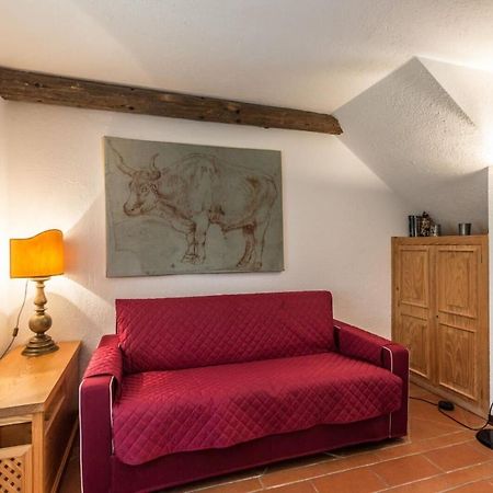 Altido Charming Apartments With Mountain Views And Green Backyard In Verrand Exterior photo